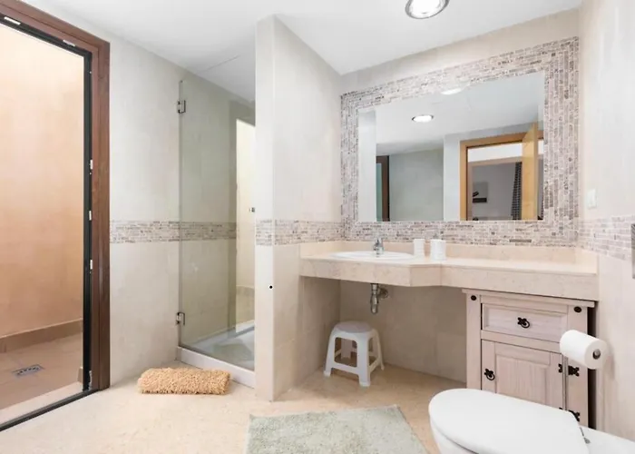 Tinajas No.6 Villa *