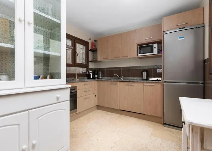 Tinajas No.6 Villa *