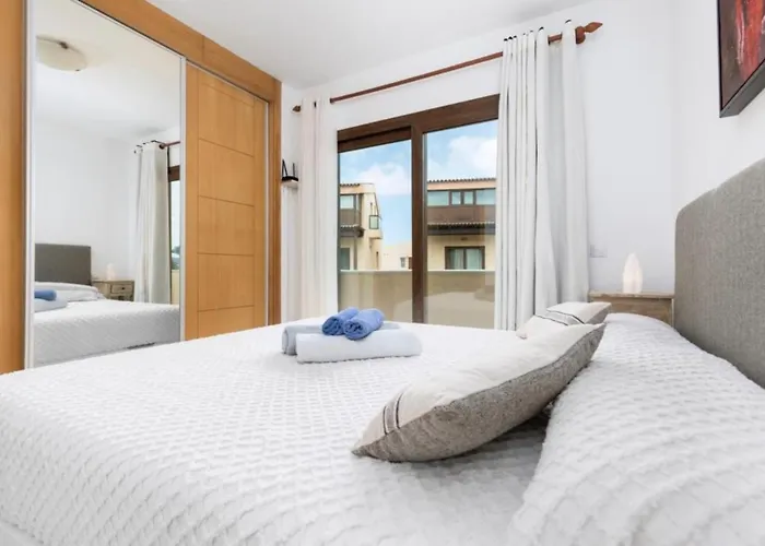 Tinajas No.6 Villa *